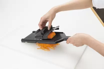Kai Seki Magoroku Wide Julienne Slicer for Vegetable & Fruit [000DH3314] - Image 5