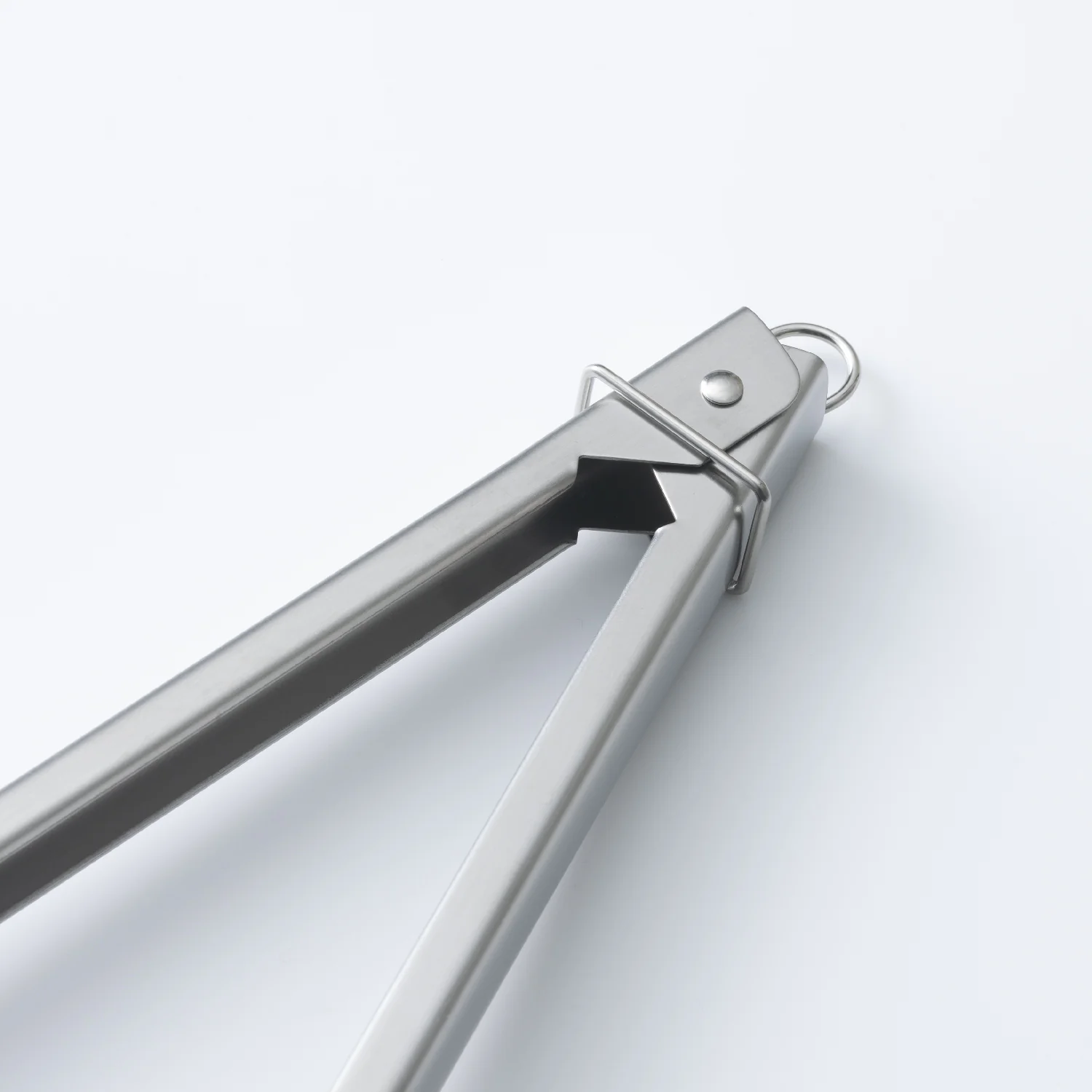 Kai Kitchen 27Cm Tongs (No Abs Lock) - Image 5