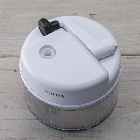 Kai SELECT 100 Vegetable Mincer Chopper DH5703 - Image 3