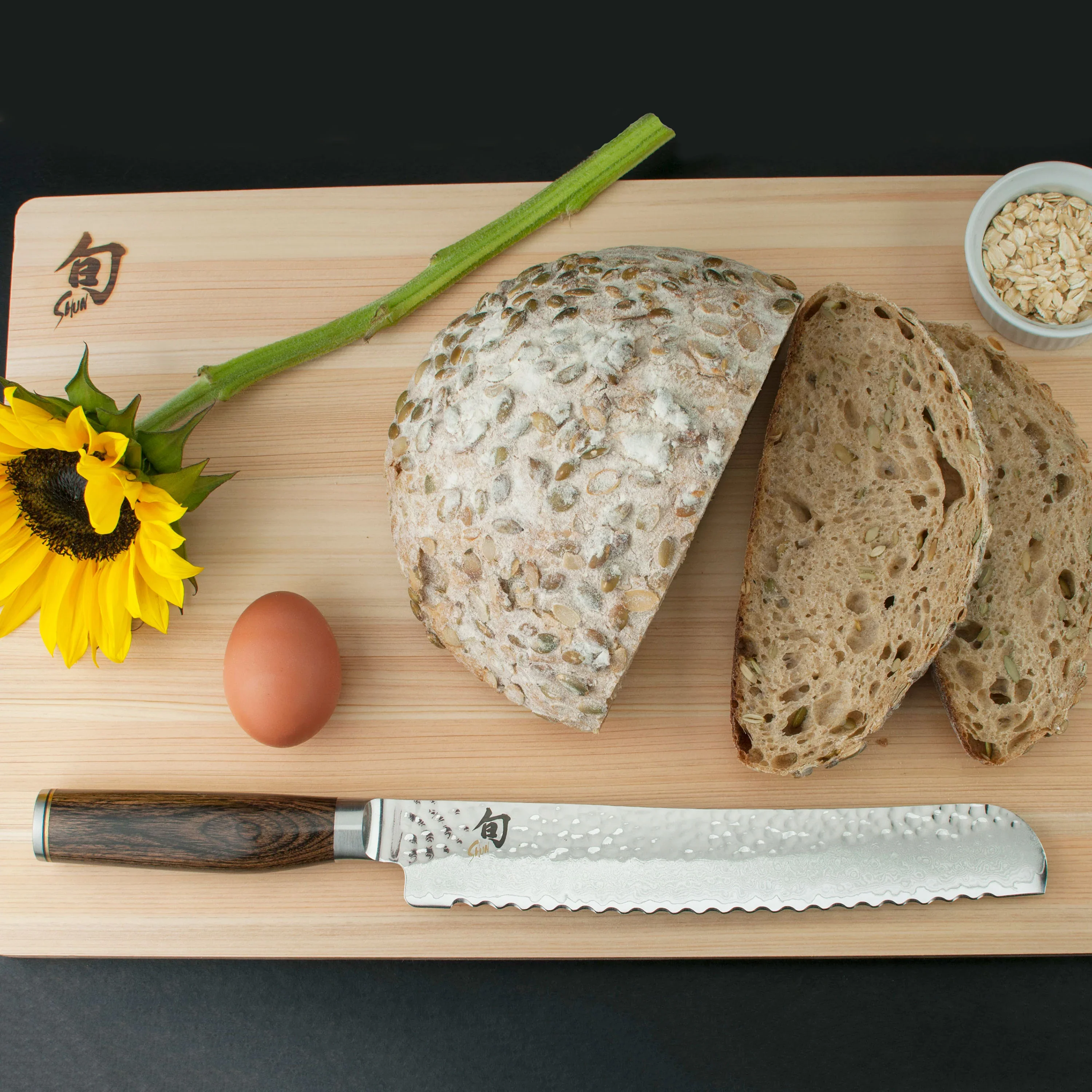 KAI Shun Premier Bread Knife 9-Inch (TDM0705) - Image 4